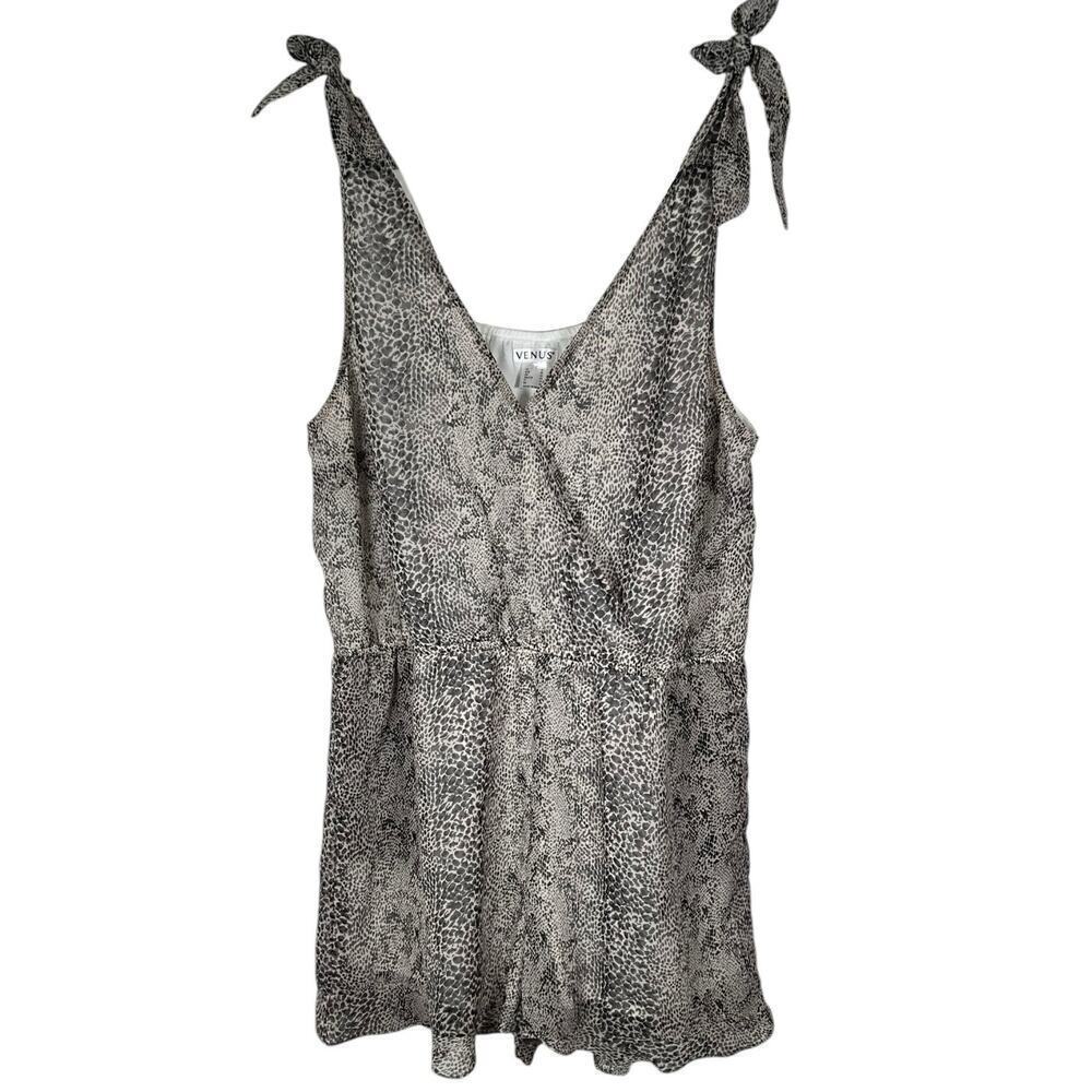 VENUS Animal Print Romper Size 16 V-Neck button Closure Tie Straps Elastic Waist